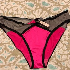 Various VS NWT panties (5)